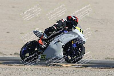 media/Oct-05-2025-CVMA (Sun) [[beeef4f201]]/Race 15-Amateur Formula Middleweight/